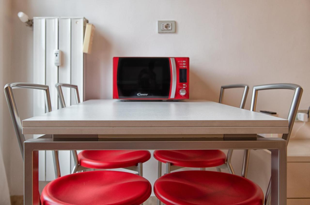 Studio Lunigiana Milano Stazione Milano Exterior photo